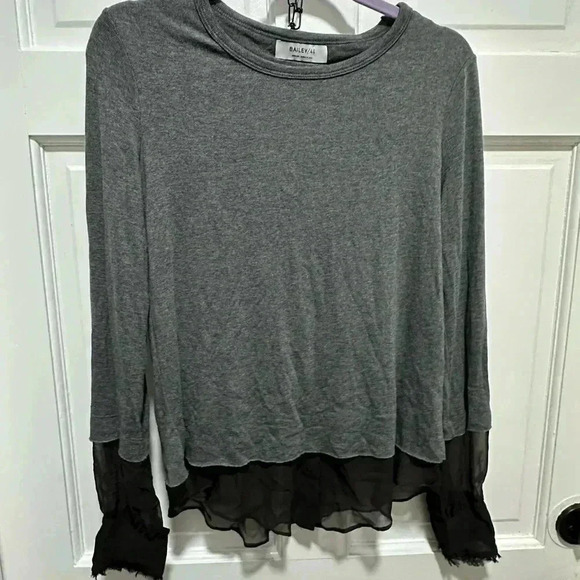 BAILEY 44 Silk and Wool Blend Sweater Top Size M EUC - Picture 4 of 4